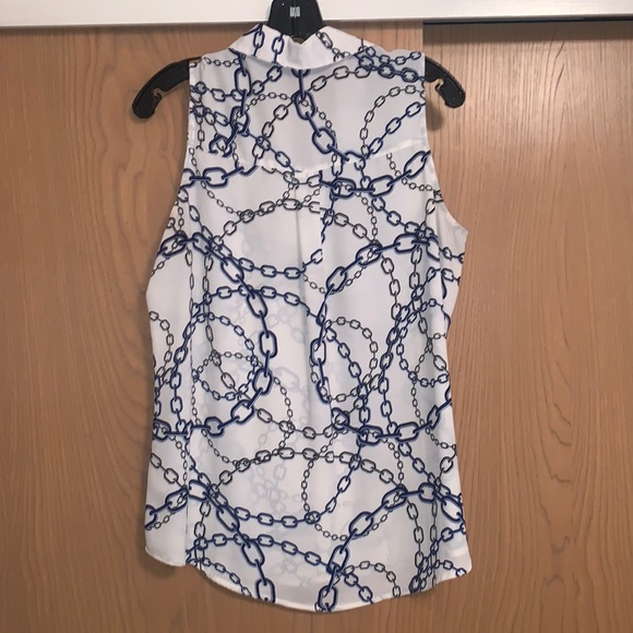 Express Collared Tank Top - Picture 3 of 4